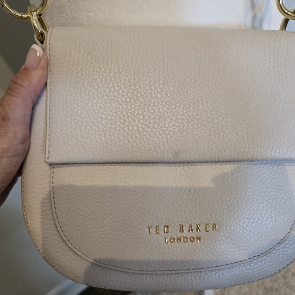Ted Baker Amali Leather Round Cross Body Bag - Picture 8 of 8